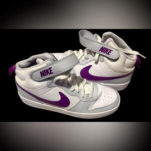 Nike White Mid-Top Sneakers with Purple Insole